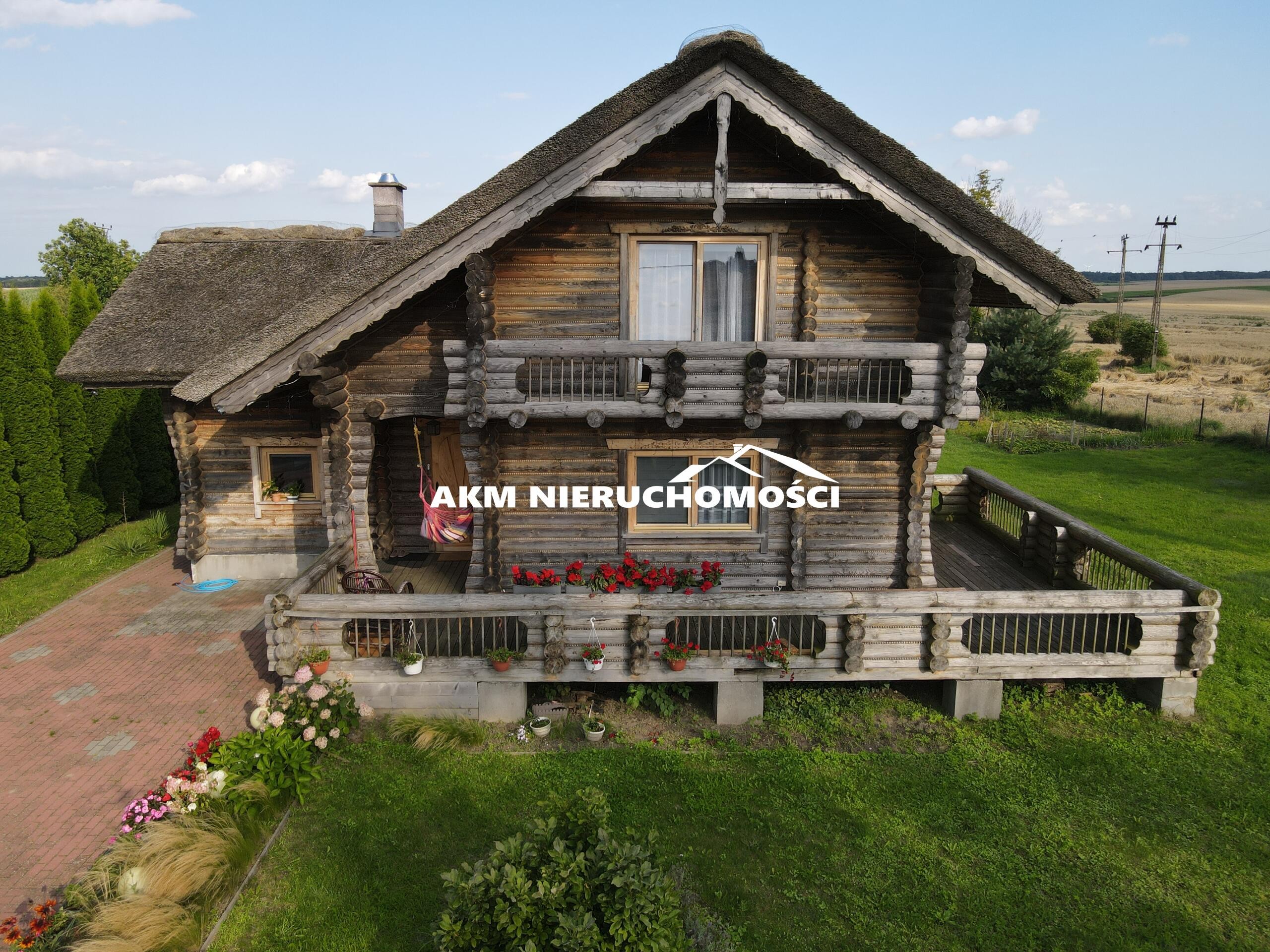 pomorskie, kwidzyński, Dom z bali w miejscowości Kowale