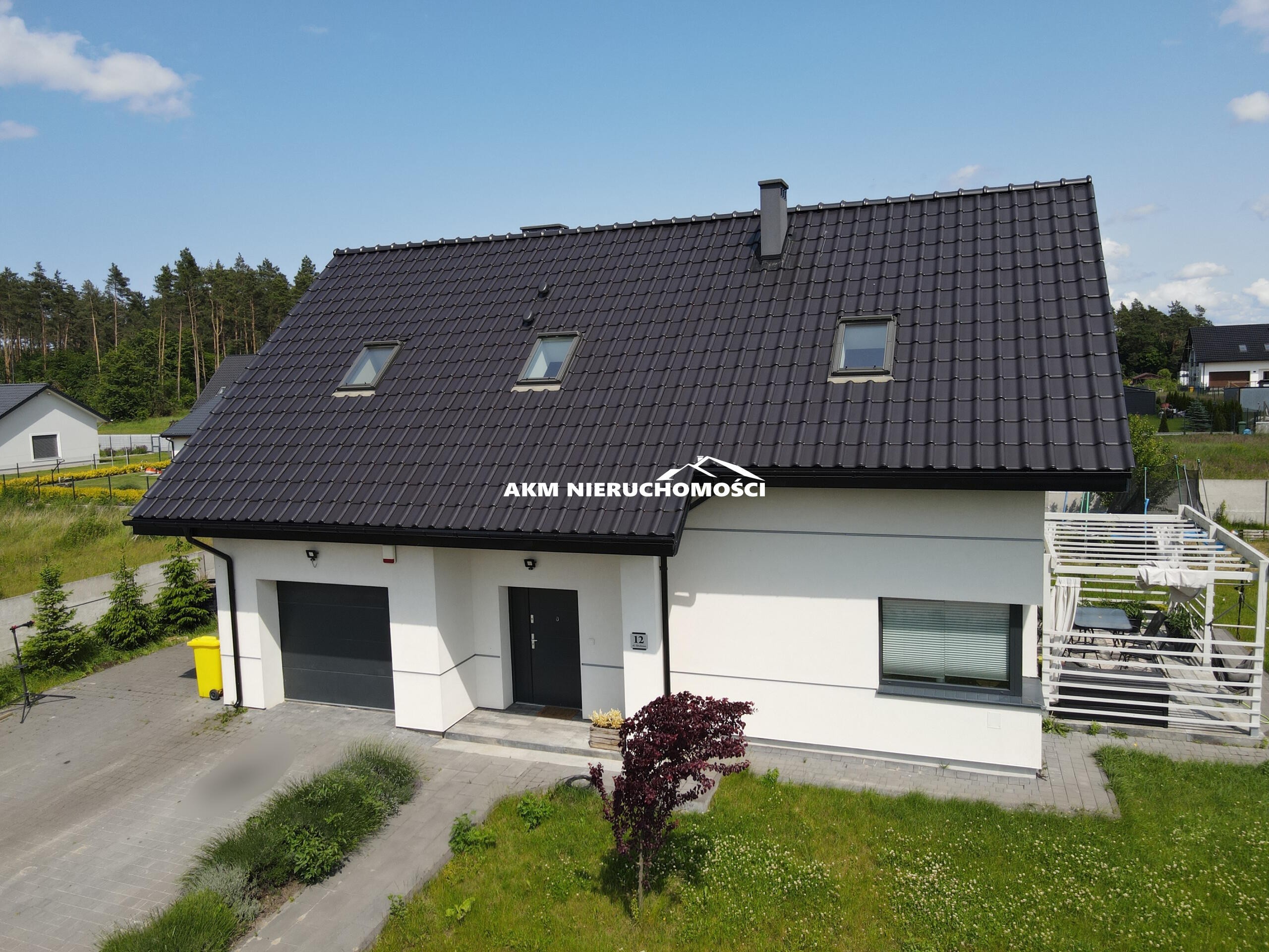 pomorskie, kwidzyński, Budynek w wysokim standardzie w Bądkach