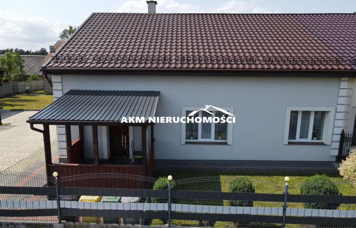 pomorskie, kwidzyński, Bliźniak z dużą działką